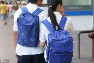 00后早恋图片,青春期的甜蜜与挑战